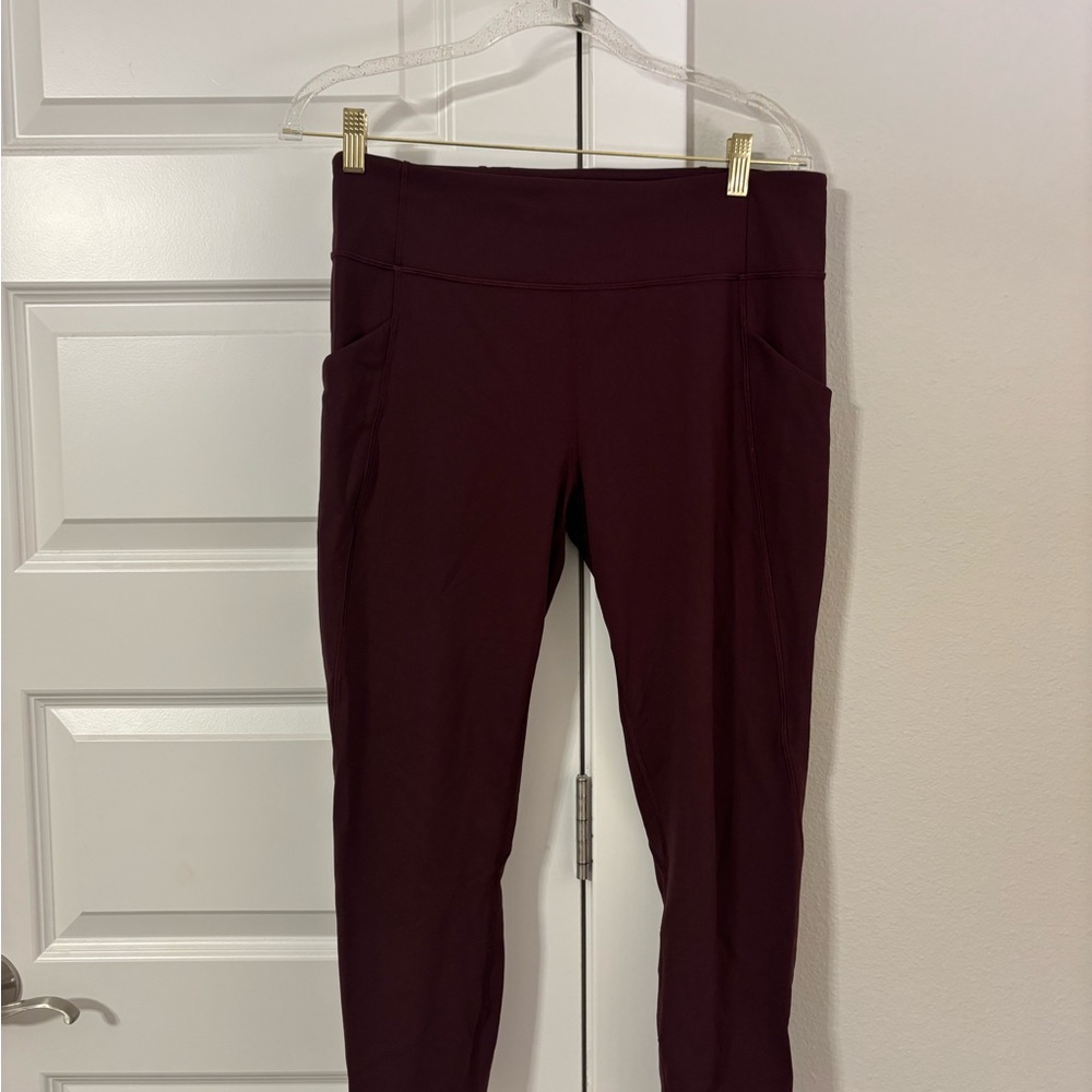 Women's Burgundy Lululemon leggings